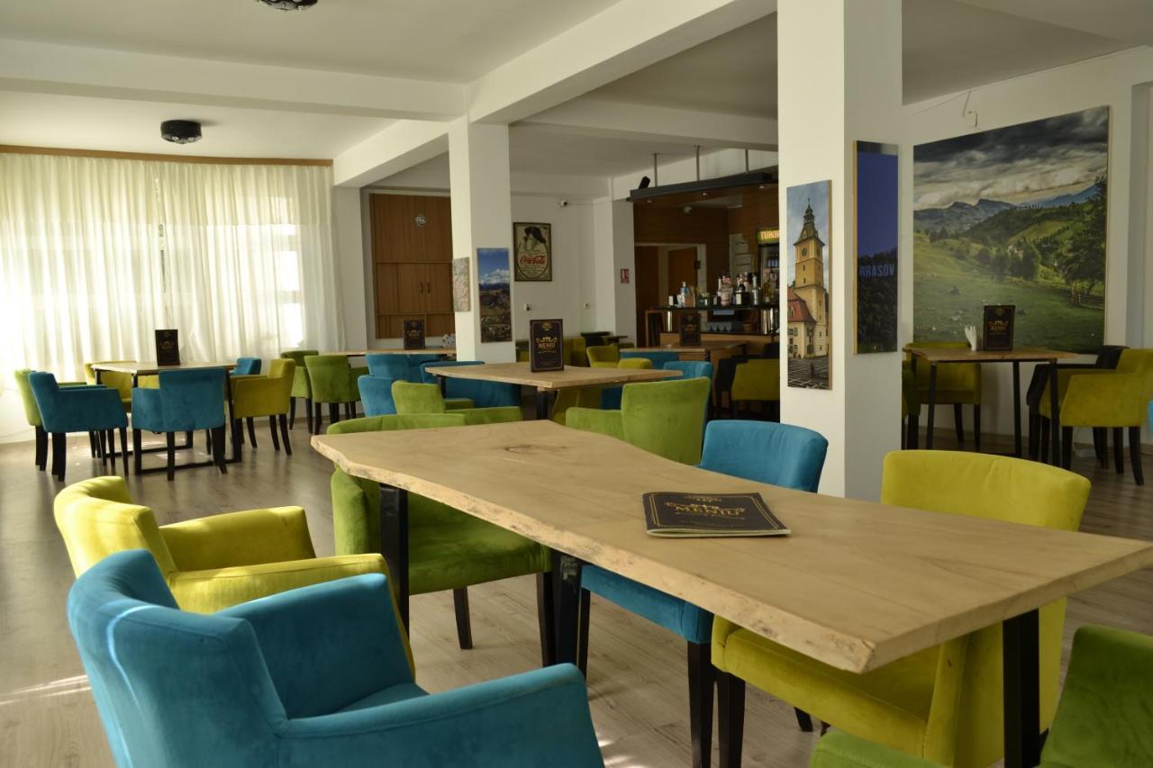Casa Vinga - Restaurant&Jacuzzi Hotell Poiana Brasov Exteriör bild
