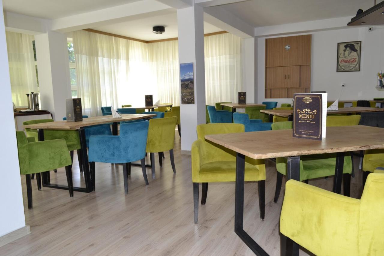 Casa Vinga - Restaurant&Jacuzzi Hotell Poiana Brasov Exteriör bild